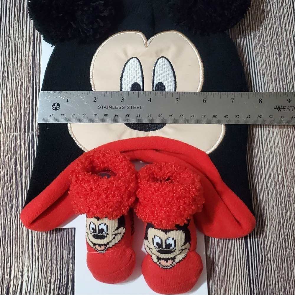 Mickey Mouse Disney Baby Hat & Bootie Sock 2 Pc Set Size 0 - 12 Months NEW - Picture 11 of 15